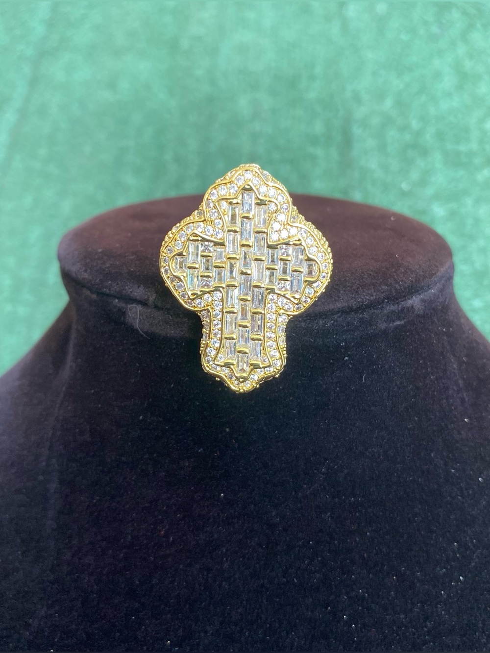Diamond cross ring - Picture 2 of 5